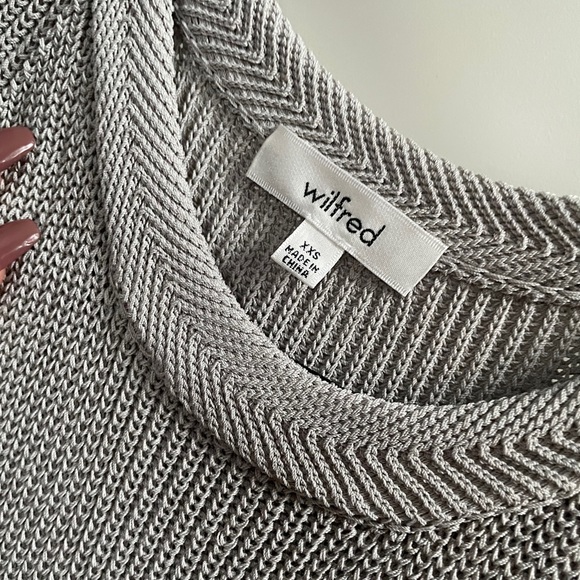 Aritzia Wilfred Palmier sleeveless sweater - Picture 6 of 6